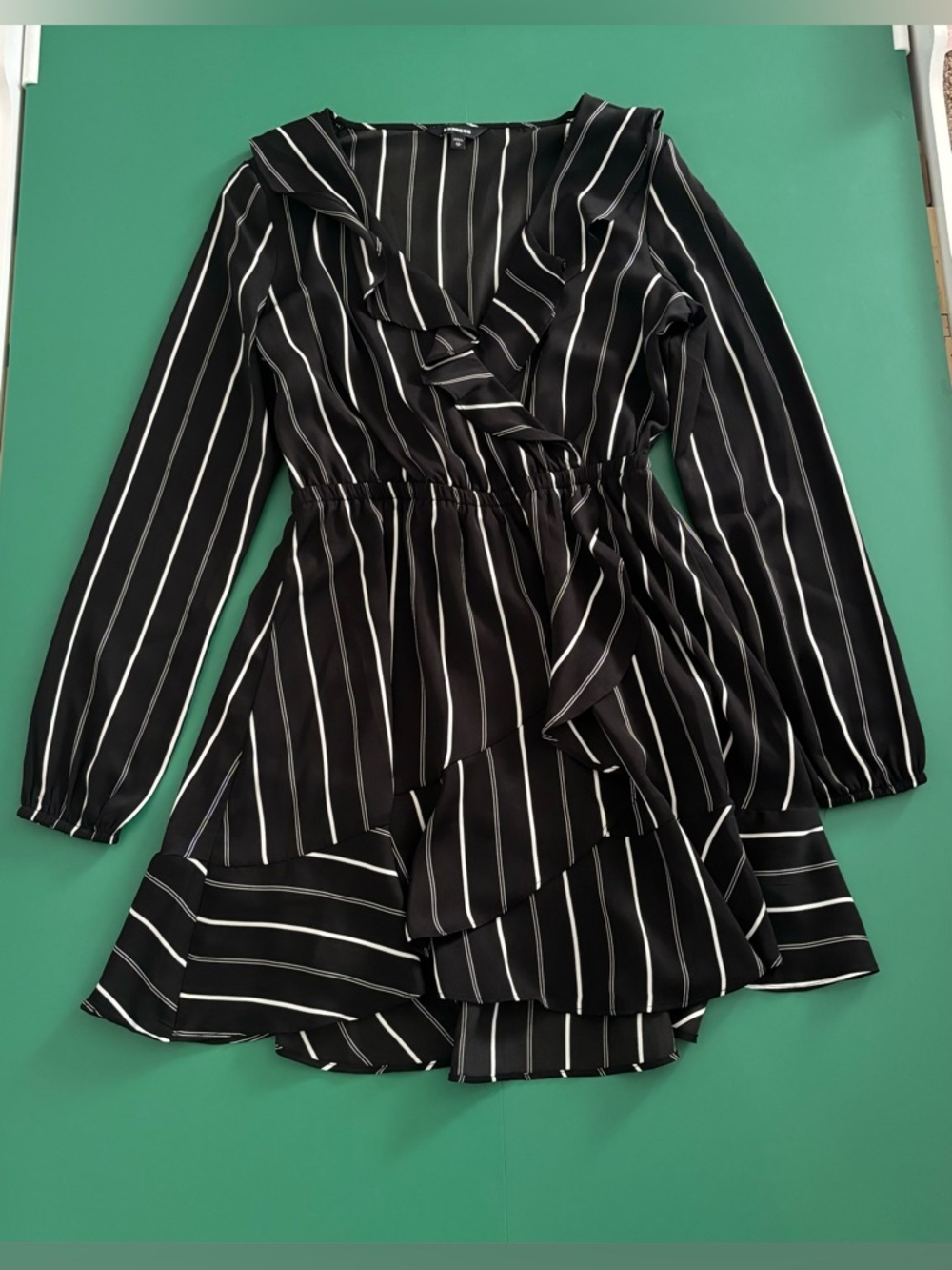 Express Size XS Black and White Striped Dress